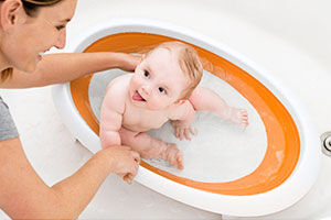 Boon Baby Bath Review : The Best Baby Bath Tubs And Bath Seats Mother Baby : This was the tub i needed.