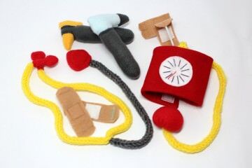 19 kids doctor kits and costumes for imaginary play | Mum's Grapevine