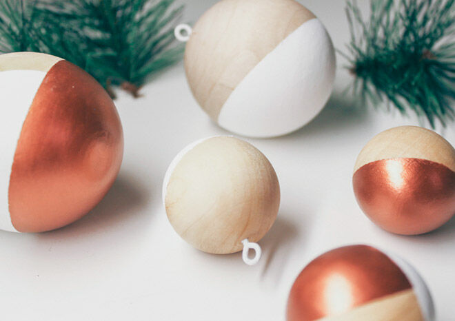 13 Diy Wooden Christmas Decorations To Hang On The Tree