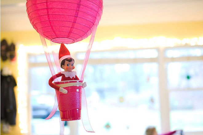 Hot Air Balloon elf na półce