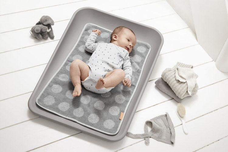 bumbo changing table