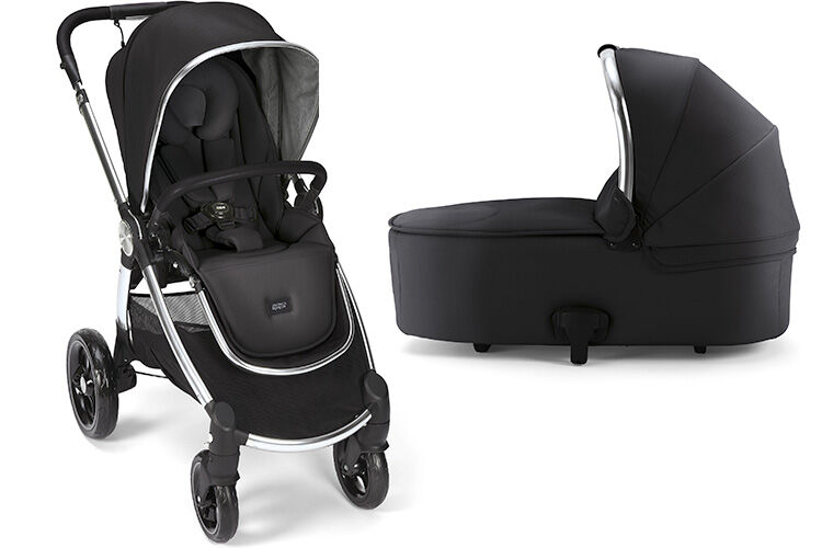 Go everywhere with the Mamas & Papas Ocarro stroller Mum