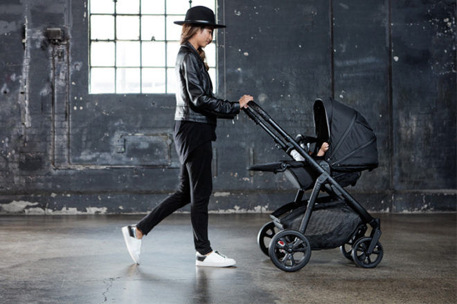 Redsbaby Carbon limited edition pram metro