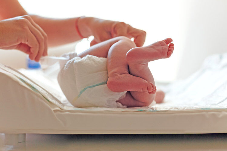 Mums Reveal 7 Tips For Stress Free Nappy Changes Mum S Grapevine