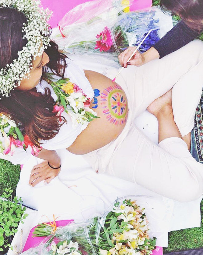 Blessingway belly painting