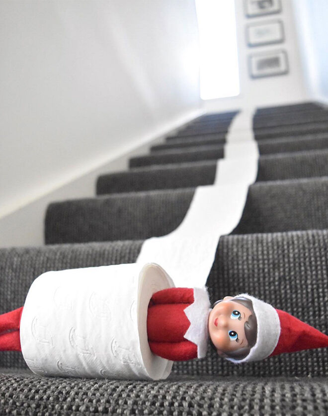 10 hysterical new Elf on the Shelf ideas