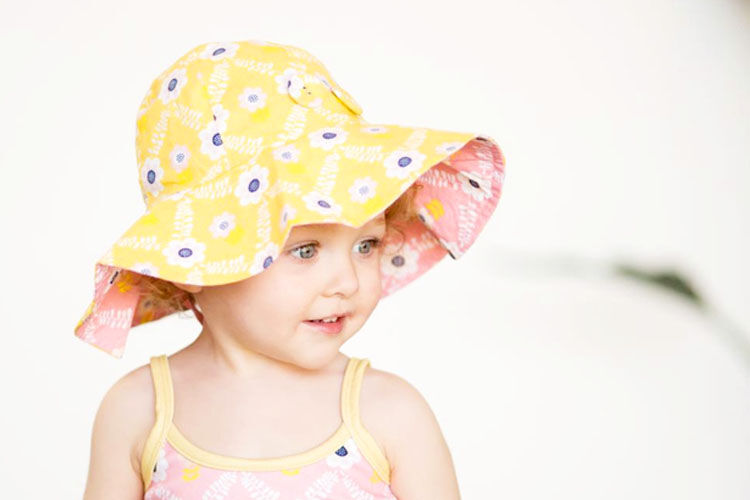 Toddler Floppy Hat Kids Sun Hat with Chin Strap Unisex Baby Sun Protection Hat