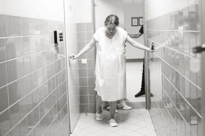 Mums in labour hospital corridor | Mum's Grapevine