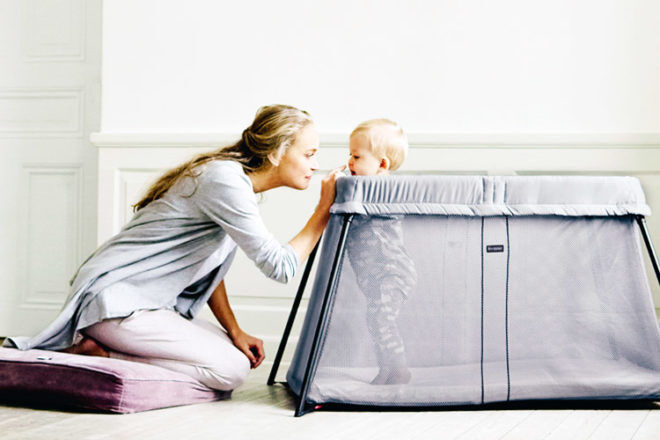 how to set up a travel cot