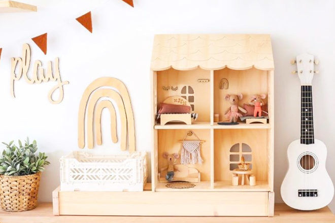 light up wooden dolls house