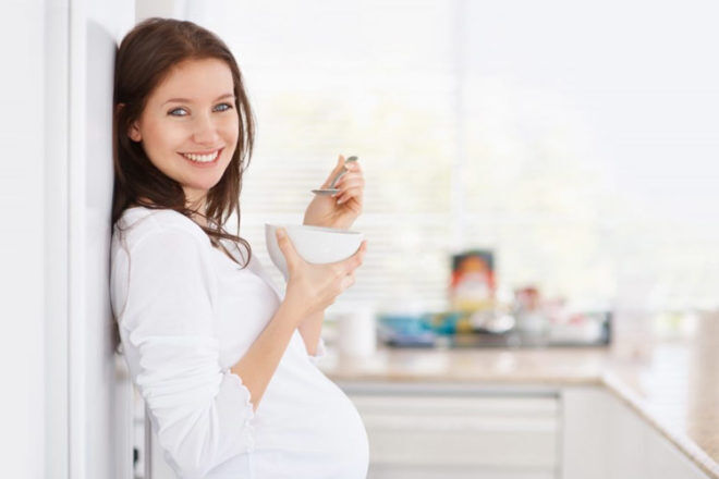 Terveellisiä aamiaisideoita raskauteen ja aamupahoinvointiin | Mum's Grapevine