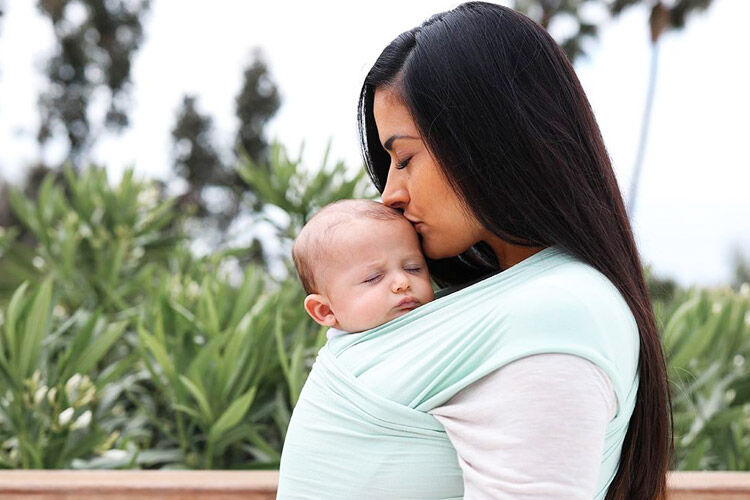 How to settle your baby in a baby carrier Mum's Grapevine