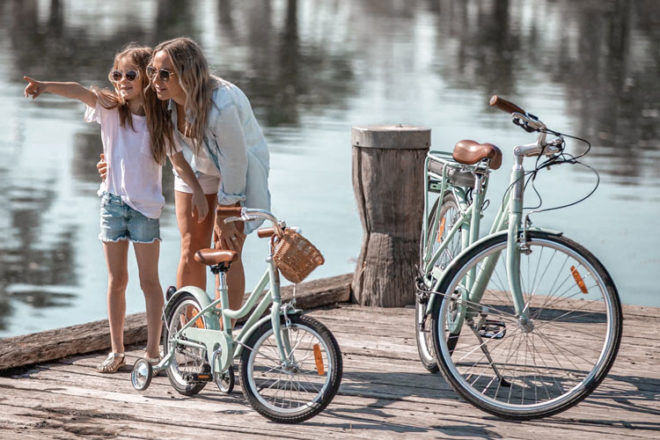 hipkids classic steel bike with wicker basket
